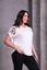 Immagine di CURVY GIRL TOP WITH FLORAL EMBROIDERY